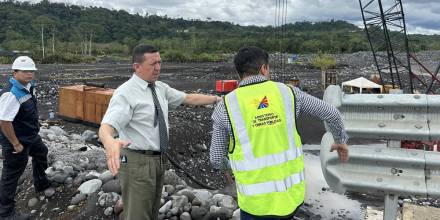 Obras viales en Morona y Zamora avanzan