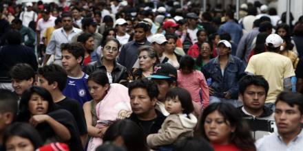 Tres de cada cinco ecuatorianos quieren emigrar del país