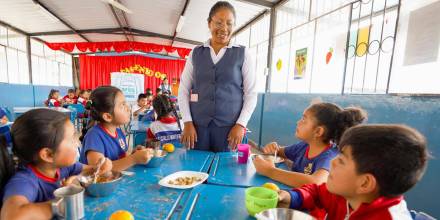 Nuevo modelo de alimentación escolar se implementará en el país