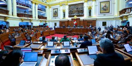 Perú aprobó el "uso legítimo de la fuerza" frente a las actividades marítimas ilegales