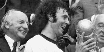 Franz Beckenbauer, máxima leyenda del fútbol alemán, murió