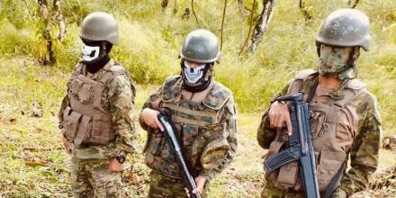 Soldados fueron atacados en el campo Sacha