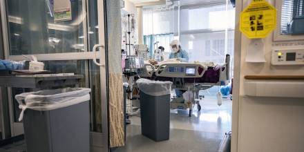 Las hospitalizaciones semanales por covid-19 aumentan 12,1 % en EE.UU.