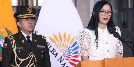 Viviana Veloz: “Ecuador vive un apagón democrático” 