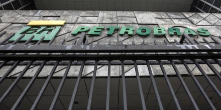 Petrobras pide confianza a los inversores tras desplome en la bolsa