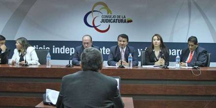 400 servidores judiciales cesados demandan justicia 