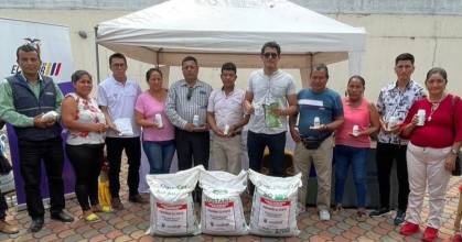 Orellana: 29 productores de cacao recibieron insumos 