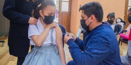 Ecuador intensifica la vacunación contra el Virus del Papiloma Humano