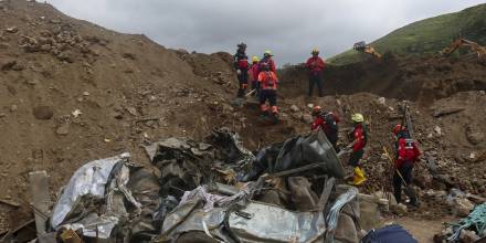 La cifra de fallecidos por el alud en Alausí ascendió a 65