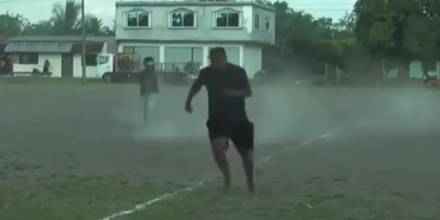 Sicarios irrumpieron en una cancha de fútbol en El Coca 