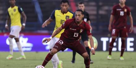 Ecuador cayó en Caracas en su peor partido de las eliminatorias