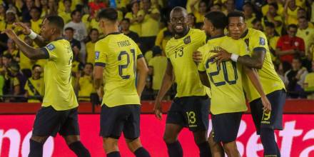 Ecuador goleó a Bolivia y se ilusiona con el Mundial 