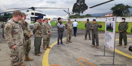 Personal de la Fuerza Aérea de EE.UU. intercambió información con técnicos de la FAE