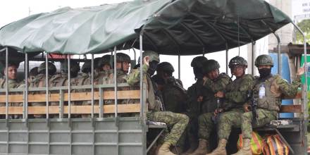 Ecuador, aún en shock, ve repliegue de grupos terroristas