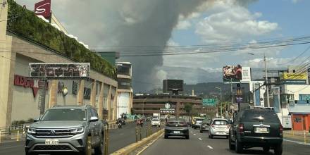 Nube de humo cubrió Quito 