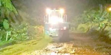 Fuerte temporal causa deslaves en carreteras de Zamora Chinchipe