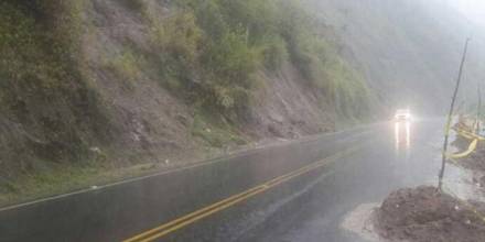 La vía Baños-Puyo se cierra por las intensas lluvias