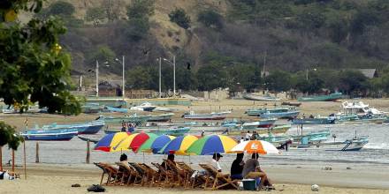 COE pide el cierre de las playas en Semana Santa