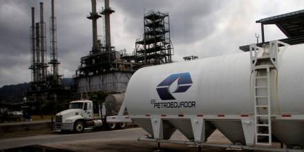 Petroecuador apagará pozos de crudo pesado de Ecuador por la imposibilidad de transporte