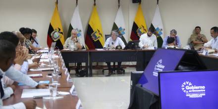 El toque de queda en Guayas, Esmeraldas y Santo Domingo se redujo