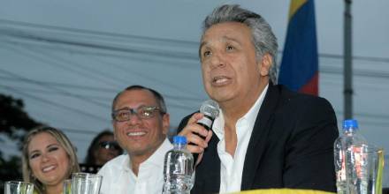 Candidato Lenín Moreno habla de tener ‘moneda propia’