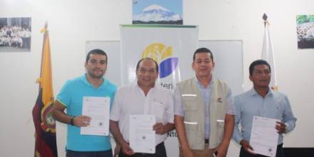 MAE entrega licencias ambientales para obras en Morona Santiago