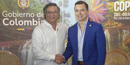 Petro y Noboa hablaron de cooperación energética