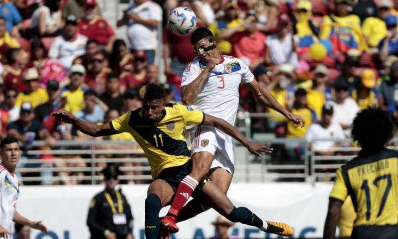 Ecuador jugó cerca de 70 minutos con un hombre menos por la expulsión de Enner Valencia / Foto: EFE