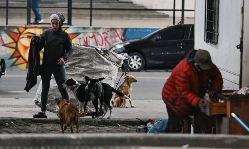 La tasa de pobreza del primer semestre del año se situó 0,9 puntos porcentuales por encima del índice registrado en la segunda mitad de 2022  / foto: EFE