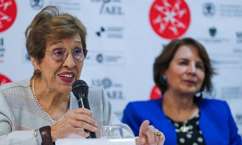 Los libros se entregarán a los académicos durante el XVII Congreso / Foto: EFE