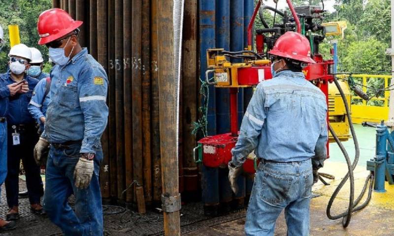 El siguiente gobierno debería tomar medidas como reducción del gasto público o subir impuestos, según el organismo/ Foto: cortesía Petroecuador