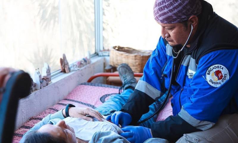 Las brigadas médicas del Ministerio de Salud recorren el barrio Bellavista de Quito / Foto: cortesía Ministerio de Salud