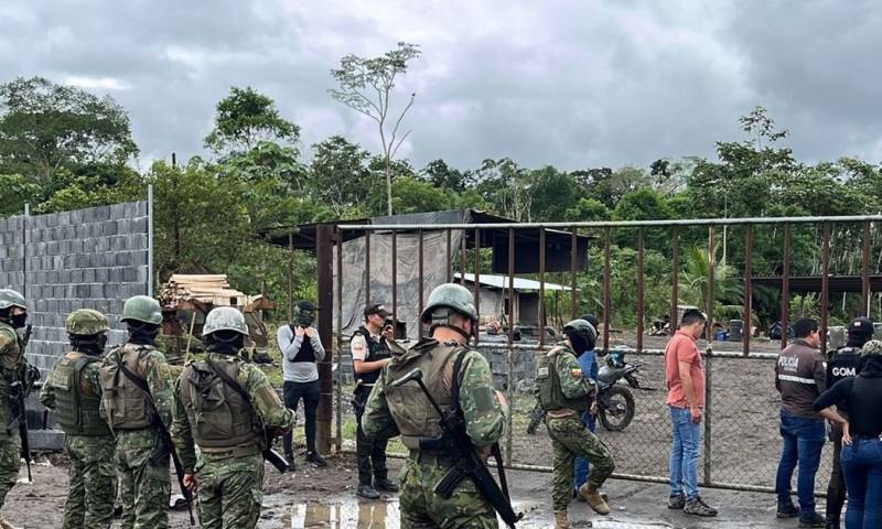  En Sacha, se detectó un centro clandestino de acopio de combustibles / Foto: cortesía Petroecuador 