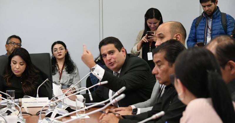 El procurador general, Juan Carlos Larrea, estuvo ayer en la Asamblea Nacional / Foto: cortesía Procuraduría General