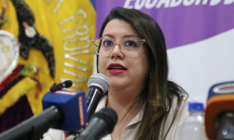 La ministra de Energía, Andrea Arrobo, estará hoy en Santa Elena / Foto: cortesía Ministerio de Energía 