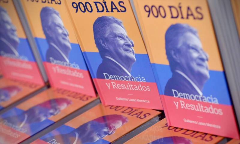 Ayer presentó su libro ‘900 días: democracia y resultados’./ Foto: cortesía Presidencia