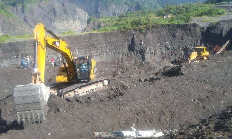 La rehabilitación de la vía Baeza-Lago Agrio, sector Piedra Fina, avanza./ Foto: cortesía Ministerio de Transporte