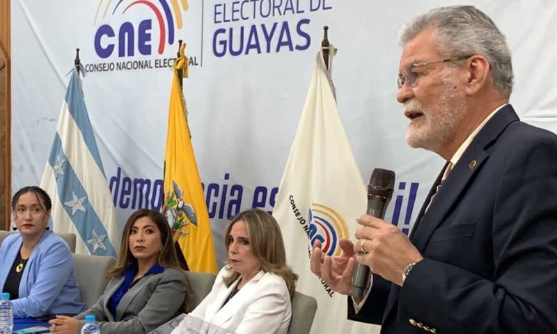 El vicepresidente del CNE, Enrique Pita, estuvo ayer en Guayas / Foto: cortesía CNE