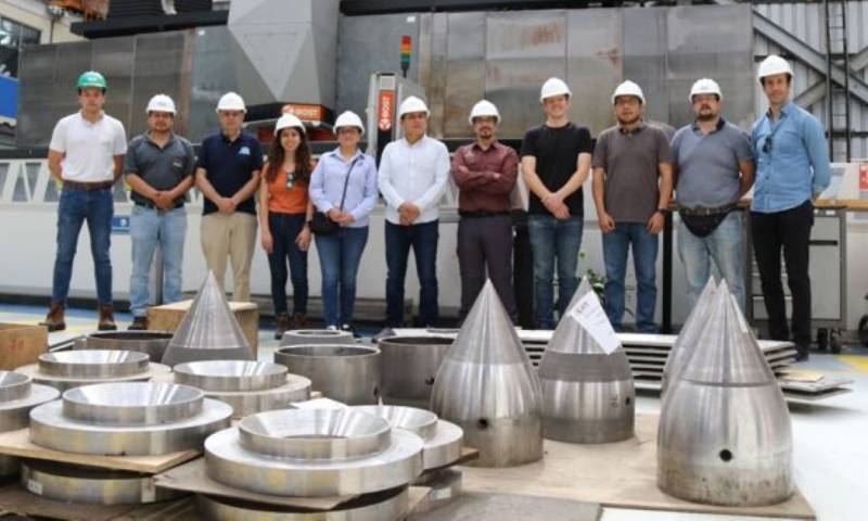 Delegación de la Cámara de Comercio Ecuatoriano-Canadiense visitó Agoyán / foto cortesía CELEC