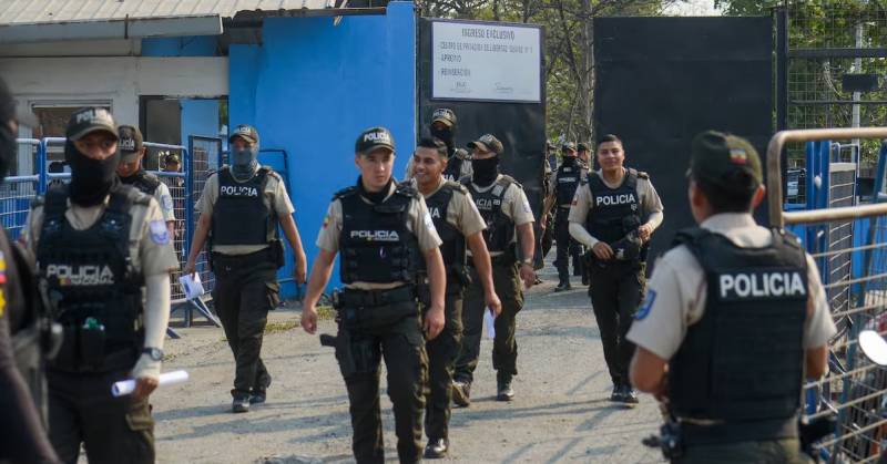 Las autoridades penitenciarias procedieron a evacuar al personal de esta cárcel / Foto: cortesía 