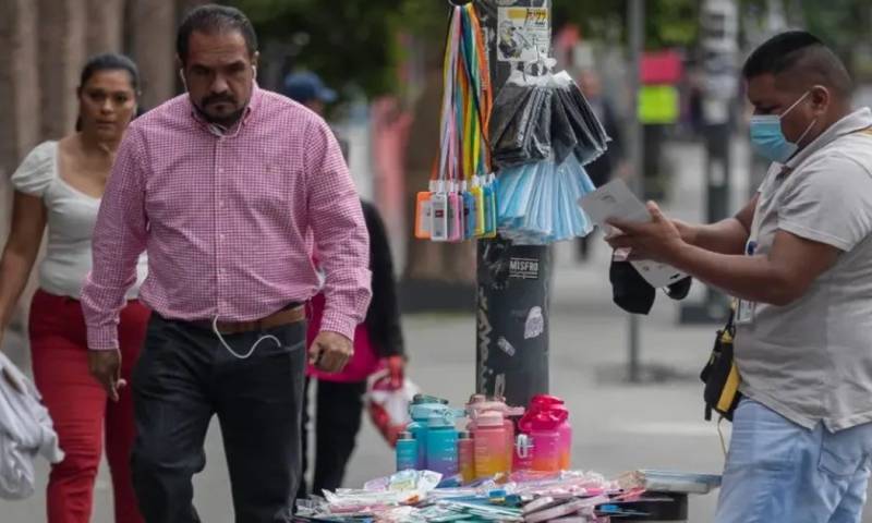 La informalidad se ha convertido un dolor de cabeza en Ecuador / Foto: EFE