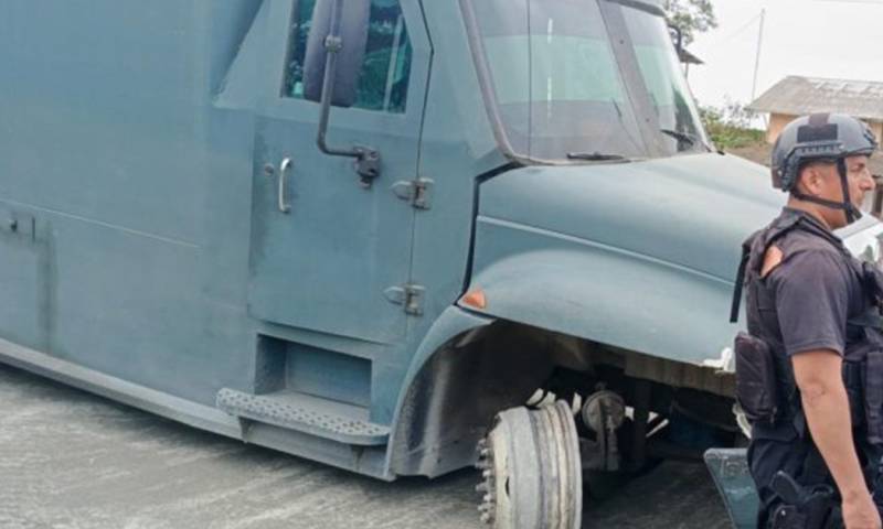 La vía donde ocurrió el intento de asalto está en la provincia del Azuay, en uno de cuyos cantones, el jefe de Estado, Daniel Noboa, renovó la semana pasada el estado de excepción/ Foto: cortesía EFE