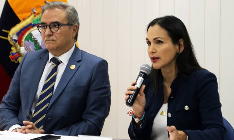 Los ministros Antonio Goncalves e Inés Manzano han sido los voceros del Gobierno sobre la crisis eléctrica / Foto: cortesía Celec