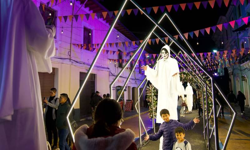 Todos estos elementos están presentes en el festival 'Más allá de la vida' que desde este jueves y hasta mañana sábado espera recibir tanto a residentes en la capital de Ecuador como a visitantes nacionales y extranjeros.