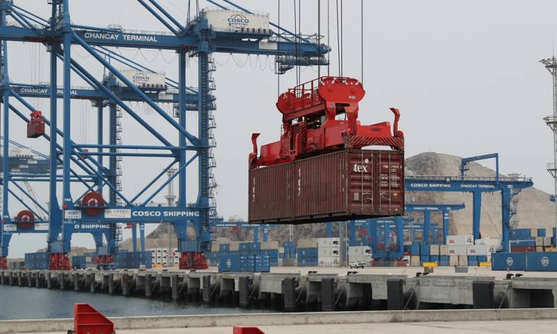 El primer barco que llegará a Chancay es brasileño, tiene como destino China y contiene productos congelados / Foto: EFE